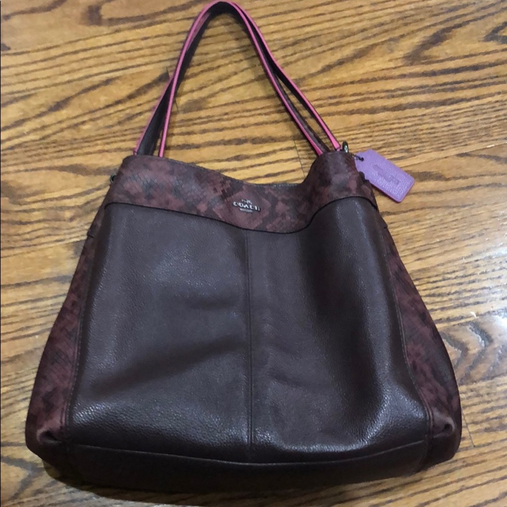 Coach Purse!!